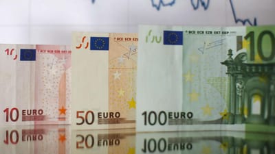 Estado espera arrecadar até 1.750 milhões de euros com dívida a seis e a 12 meses - TVI