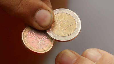 STE exige aumentos de 2% para salários na função pública - TVI