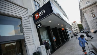 Ações do BPI continuam suspensas, PSI20 desvaloriza - TVI