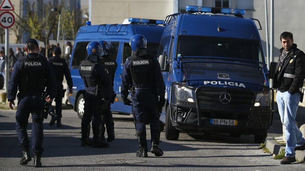 Polícia faz buscas no bairro da Ameixoeira, em Lisboa
