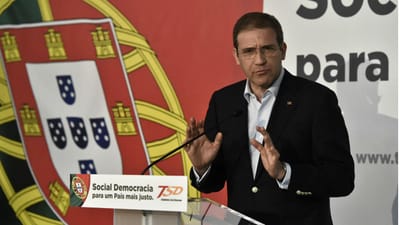 Passos Coelho preocupado com atrasos do QREN e no Portugal 2020 - TVI