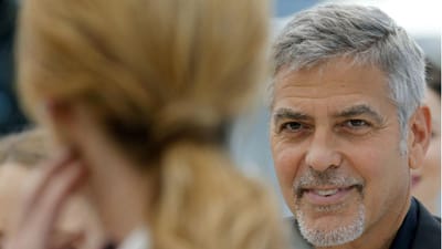 George Clooney assistido no hospital após acidente de mota - TVI