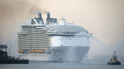 Madeira não tem recursos para socorrer navio com milhares de passageiros - TVI
