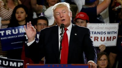 Trump promete suspender imigração de países com terrorismo - TVI