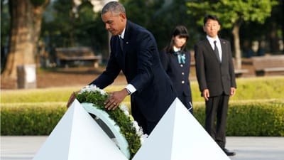 Obama abraça sobreviventes de Hiroshima - TVI