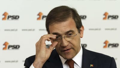PSD quer respostas do Governo sobre a Caixa - TVI