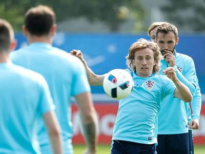 Modric em defesa de Ramos: «No futebol parece que têm memória curta» - TVI