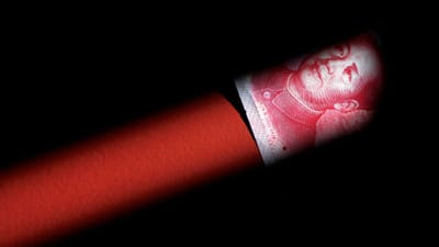 China sofre revés no rating e preocupa mercados - TVI