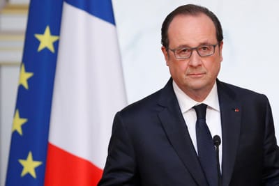 Hollande “convencido” de pista terrorista no ataque a polícias em Paris - TVI