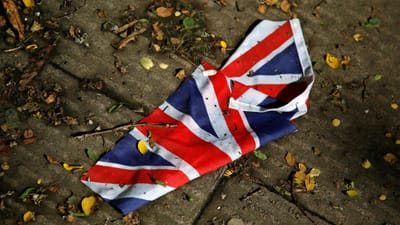 Campanha pelo Brexit multada por violar lei eleitoral - TVI