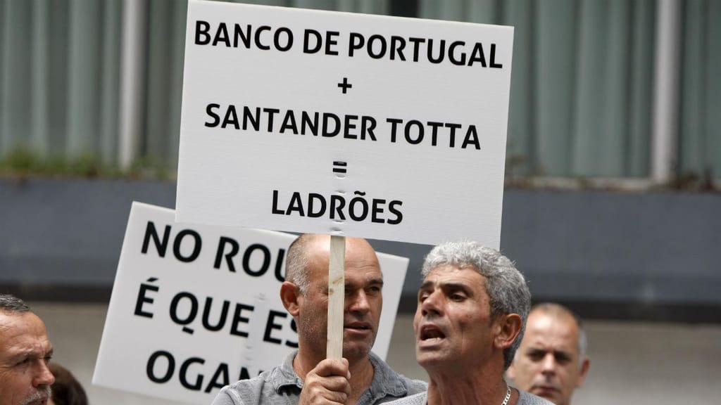 Manifestação dos lesados do Banif nos Açores