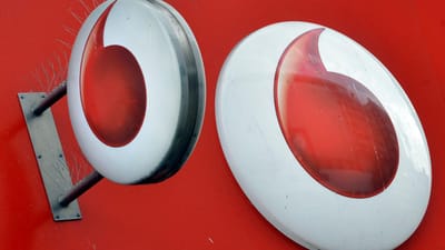 Vodafone multada em 11 mil euros por prestar "informações falsas" - TVI