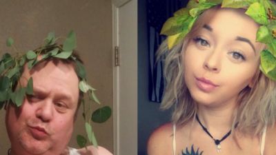 Pai faz sucesso na Internet ao recriar selfies sexys da filha - TVI