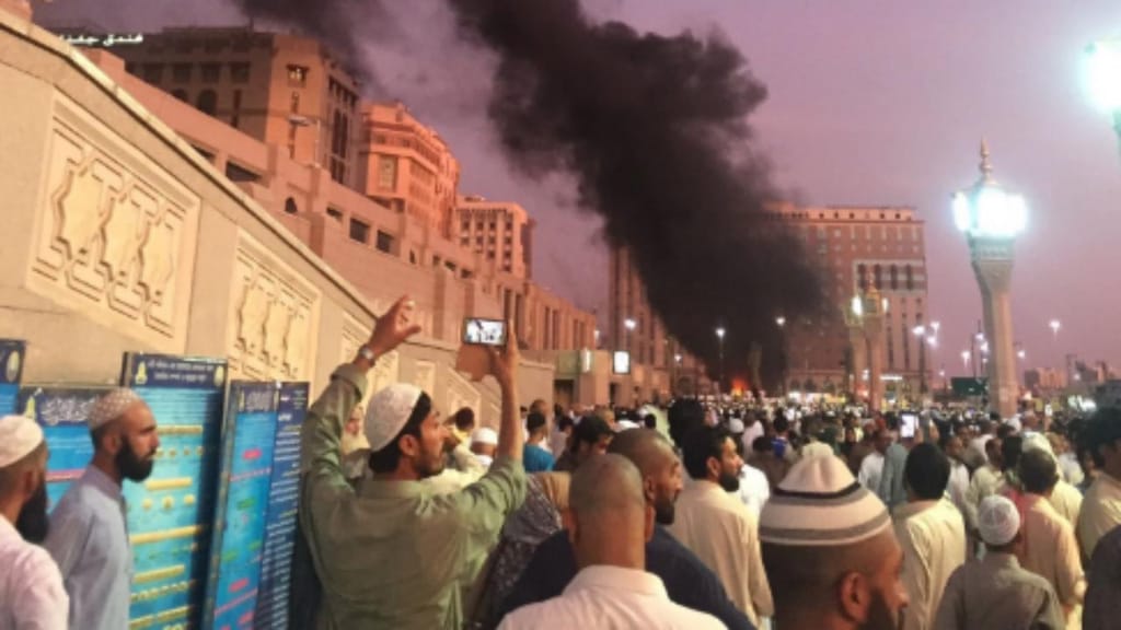Explosão junto a mesquita em Medina, Arábia Saudita