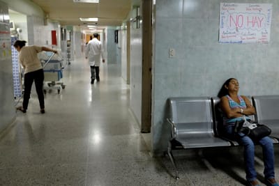 Marcelo: Governo "já reconheceu" ser preciso acelerar recrutamentos na saúde - TVI