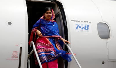 Malala Yousafzai comovida e feliz com regresso ao Paquistão - TVI
