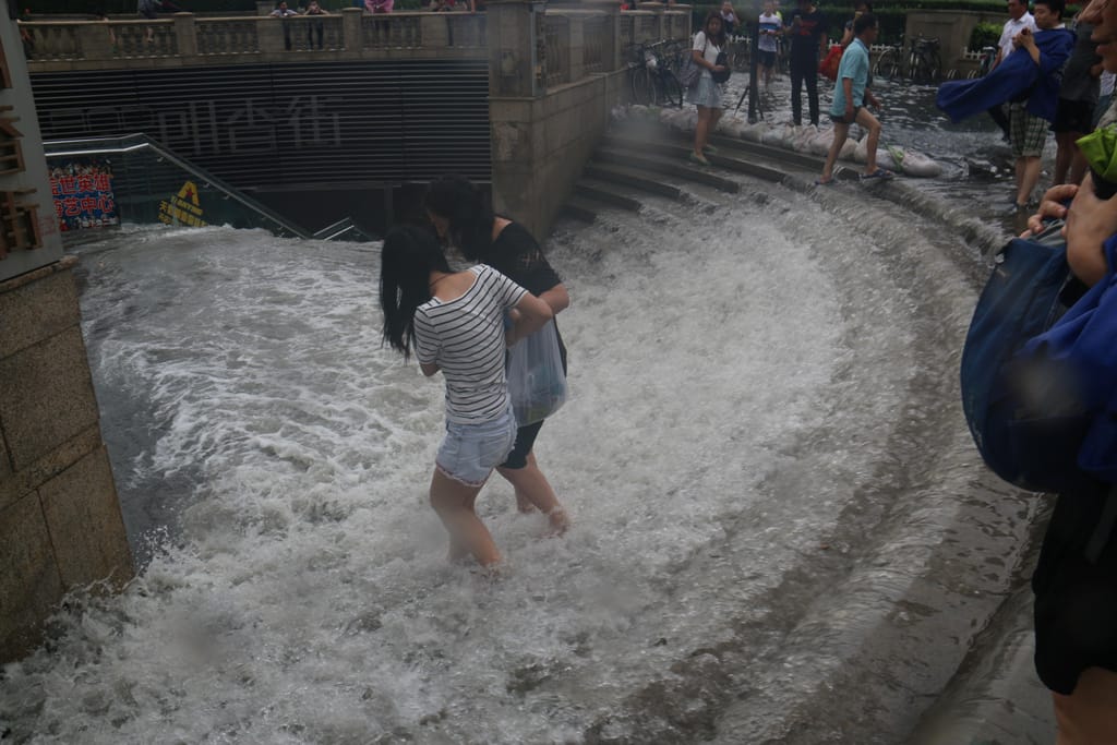 A capital da China está sob chuvas torrenciais 