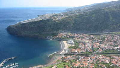 Polícia identifica suspeito de fogo em mato na Madeira - TVI