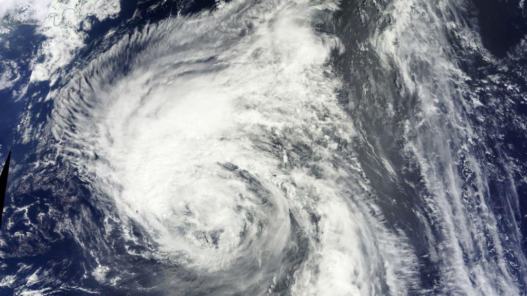 Tempestade tropical [Foto: NASA]