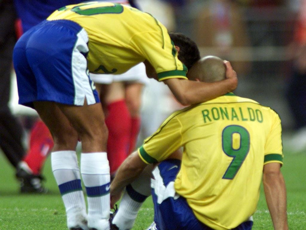 Bebeto e Ronaldo em 1998 (Reuters)