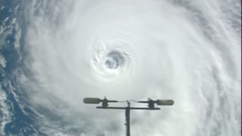 NASA capta furacões sob oceanos 