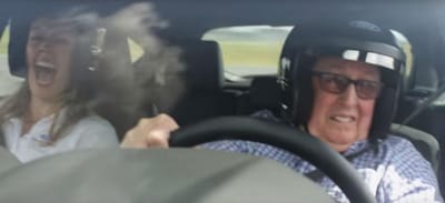 Vídeo: Ford põe os seus próprios avós a derrapar com o novo Focus RS - TVI