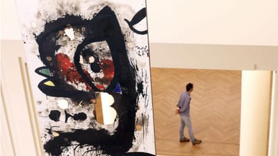 Quadros de Miró ficam em Serralves - TVI
