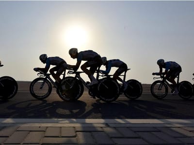 Portugueses terminam prova de fundo dos Mundiais de ciclismo no pelotão - TVI