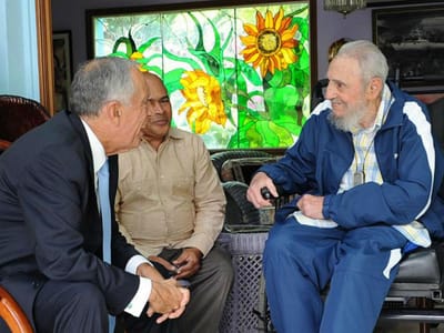 Marcelo foi um dos últimos líderes a estar com Fidel Castro - TVI
