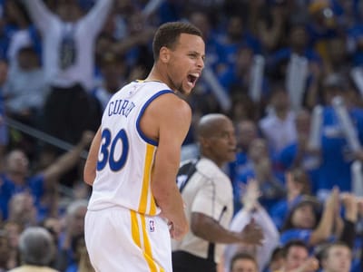 VÍDEO: Curry regressa em grande à NBA após quatro meses de paragem - TVI
