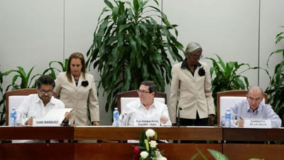 Governo colombiano assina segundo acordo de paz com FARC - TVI