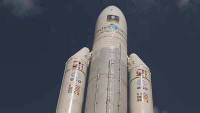Agência espacial europeia lança na quarta-feira último de três satélites meteorológicos - TVI