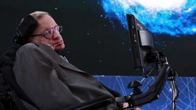 Stephen Hawking diz que a Terra vai transformar-se numa bola de fogo gigante - TVI