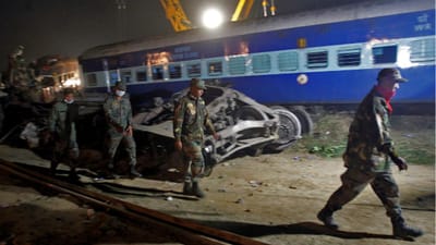 Sobe para 142 número de mortos do acidente ferroviário na Índia - TVI