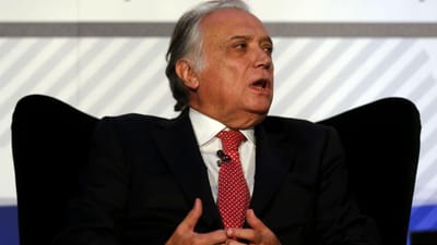 Santander Totta reduziu 50 trabalhadores até março - TVI