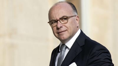 Primeiro-ministro francês apela ao voto no centrista - TVI