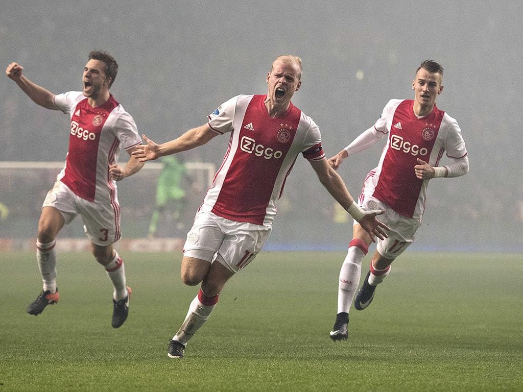Ajax-PSV (Lusa)
