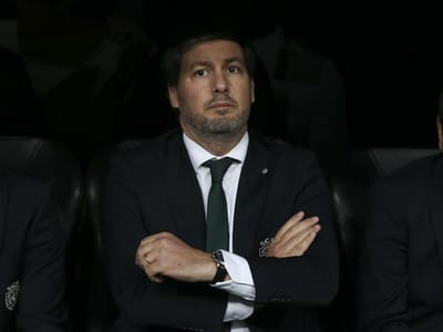 Bruno de Carvalho: «A transferência do Adrien está feita» - TVI