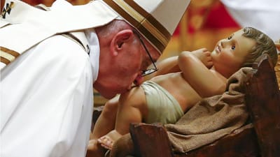 Papa Francisco pede abertura para acolher refugiados - TVI