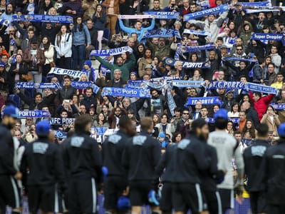 Recorde no FC Porto: 28 mil adeptos no treino aberto - TVI