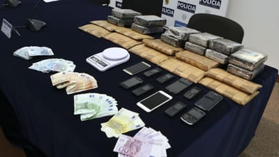Sete detidos e 120 quilos de droga em operação da PSP em Setúbal e no Algarve - TVI