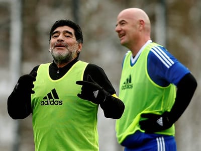 Maradona, após os 6-1: «Só resta melhorar, vamos Argentina!» - TVI