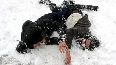 Vaga de frio já matou várias dezenas de pessoas na Europa - TVI