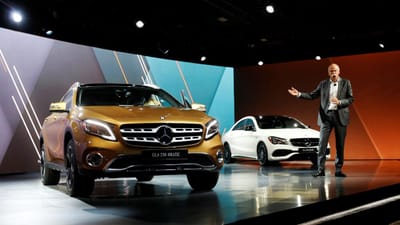 Venda de automóveis novos subiu 7,7% em 2017 - TVI
