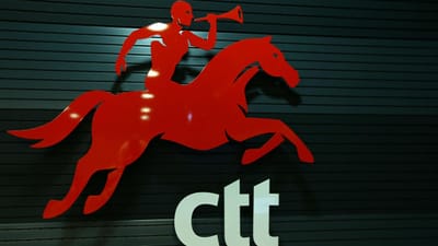 Ex-chefe dos CTT burlou clientes em 104 mil euros - TVI