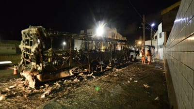 Brasil: dez autocarros incendiados em Natal - TVI