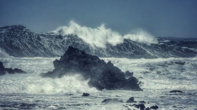 Alerta de mau tempo nos Açores - TVI
