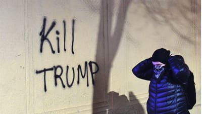 Protestos obrigam a cancelar palestra de apoiante de Trump - TVI