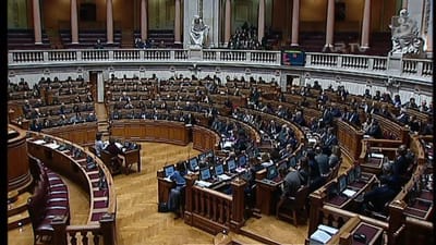 PSD abandona comissão de Orçamento após chumbo de proposta - TVI