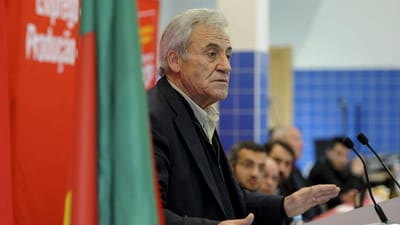 Jerónimo de Sousa reitera que PCP não se deixa limitar pelo Governo PS - TVI